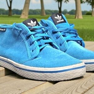 Adidas Women's Suede Sneakers Sz 9 Turqouise EUC